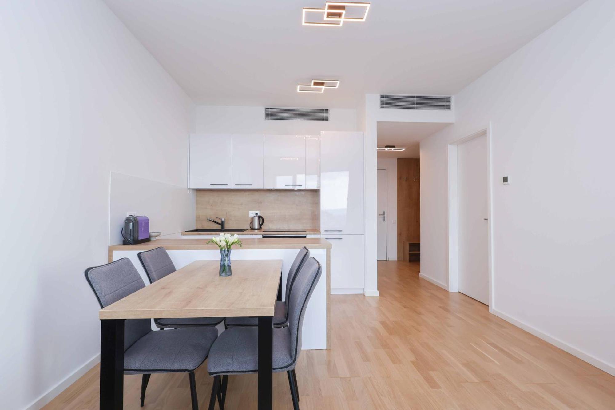Sky Park Tower 3, Free Parking And Beautiful Views Apartament Bratysława